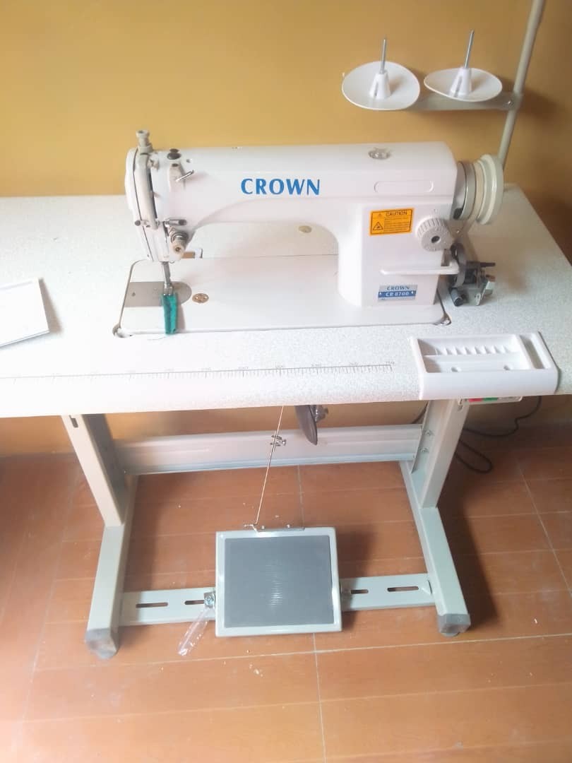 Industrial sawing machine